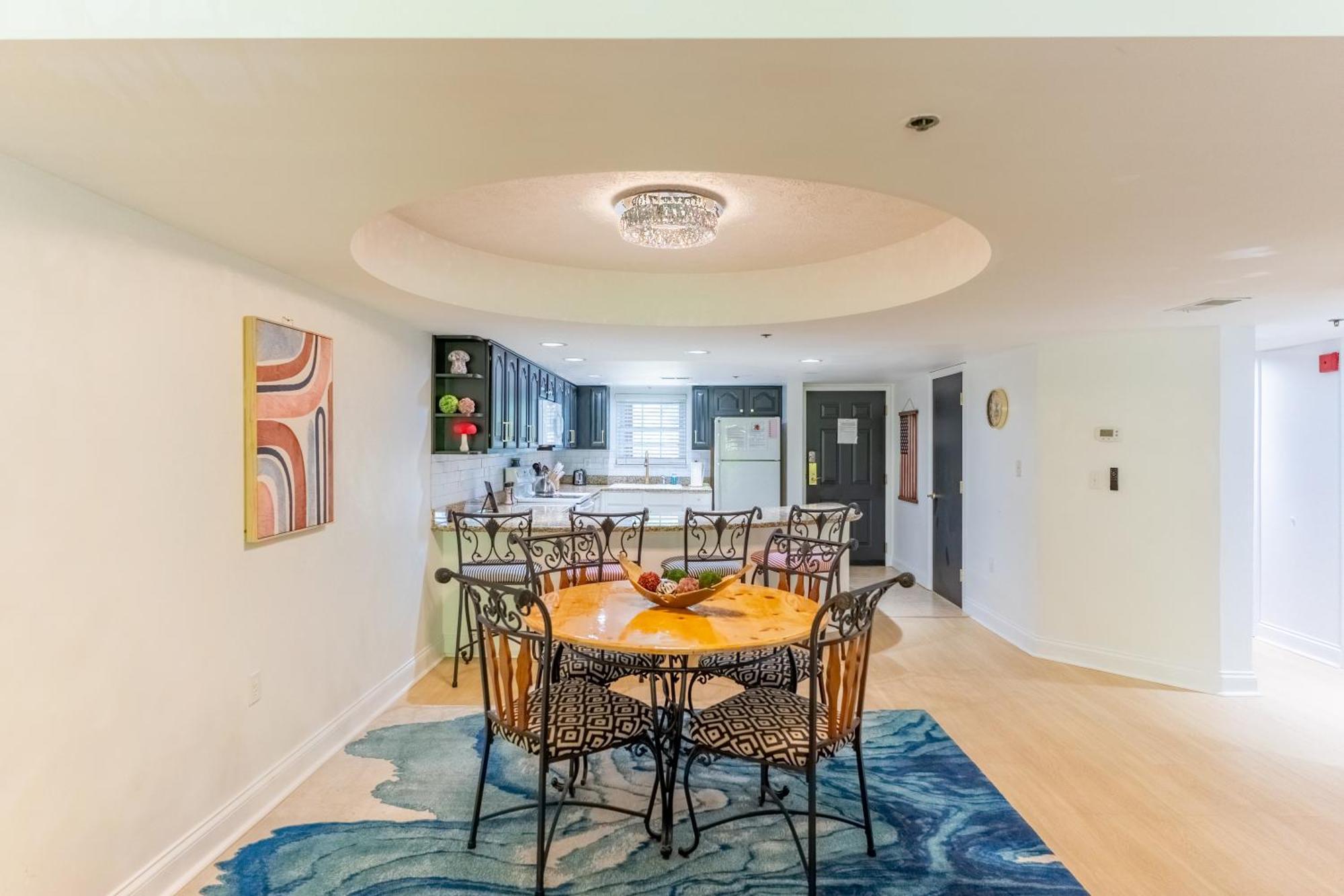 Luxurious Condo, Pool, Fireplace, Hiking Gatlinburg Esterno foto