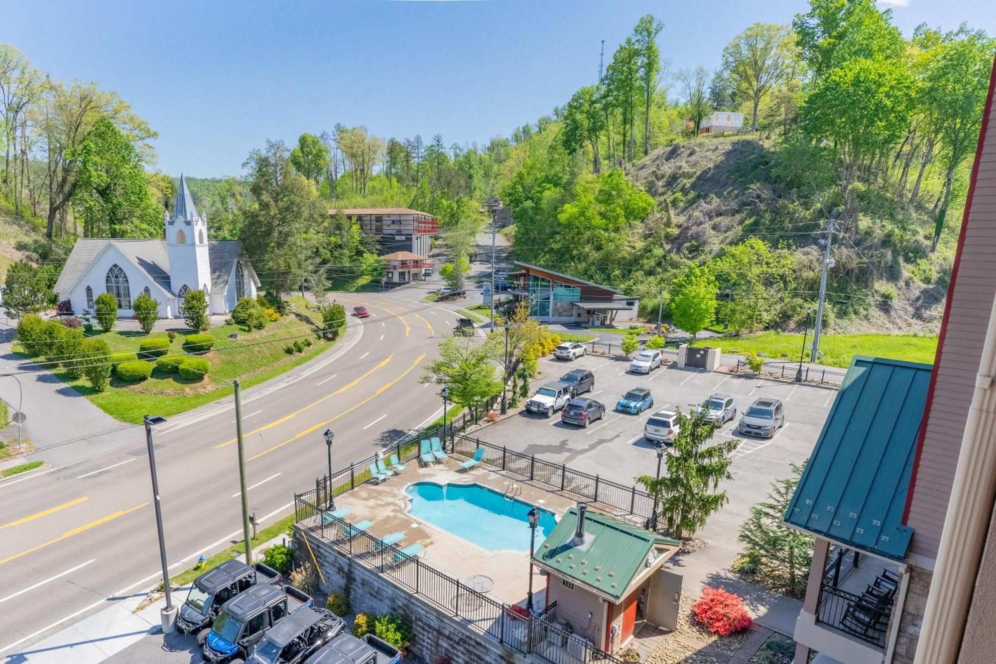 Luxurious Condo, Pool, Fireplace, Hiking Gatlinburg Esterno foto
