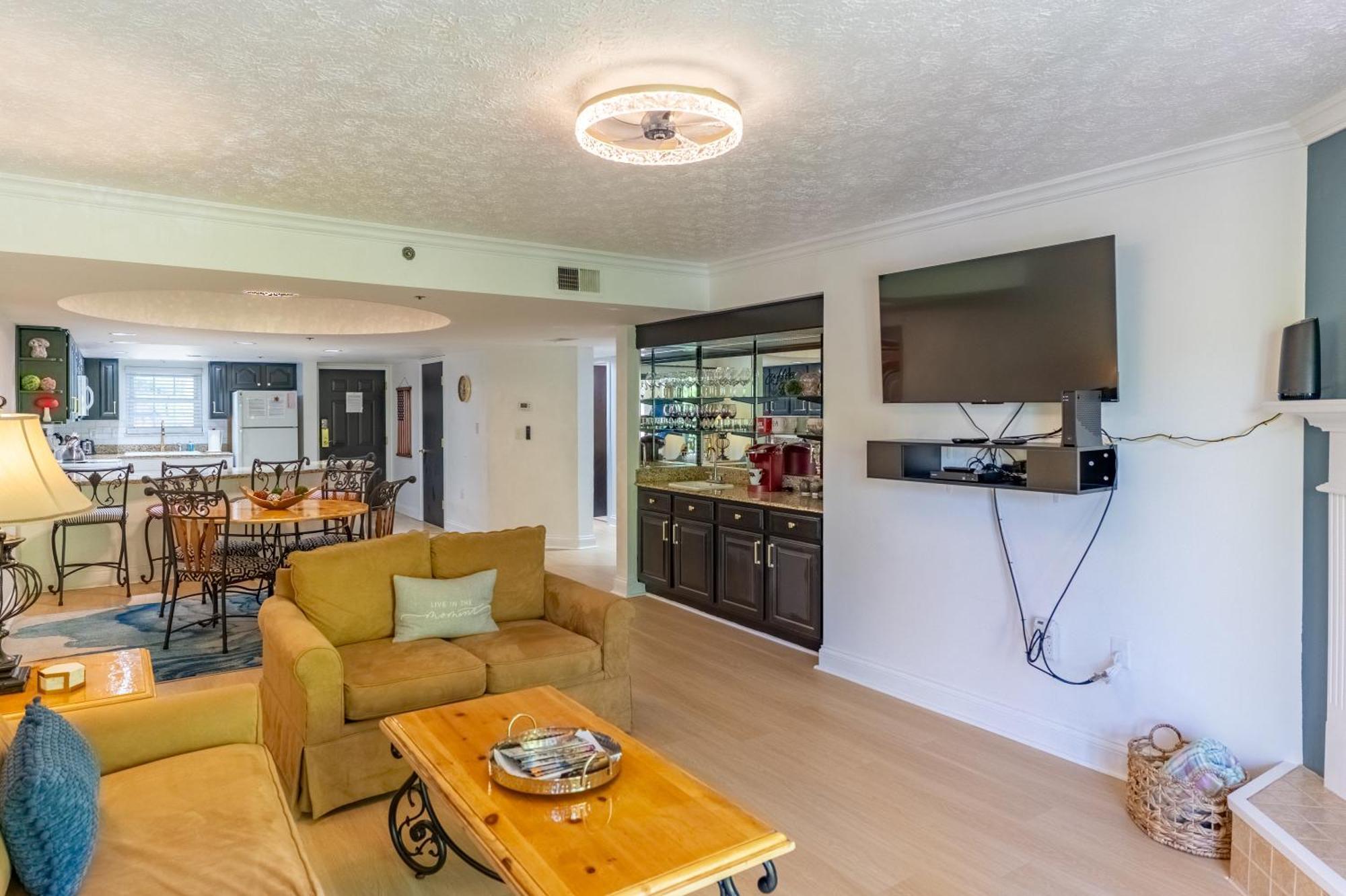Luxurious Condo, Pool, Fireplace, Hiking Gatlinburg Esterno foto