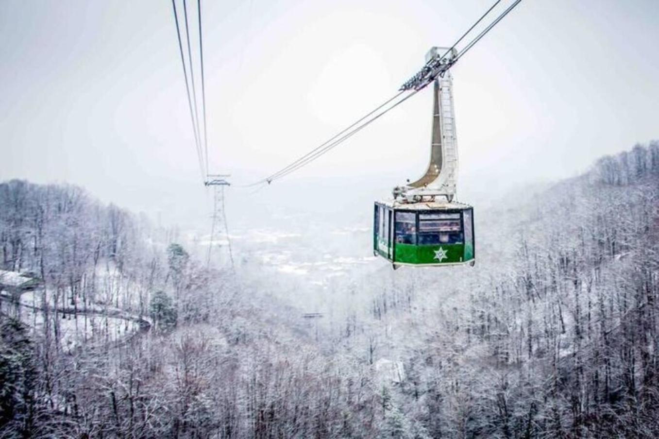 Luxurious Condo, Pool, Fireplace, Hiking Gatlinburg Esterno foto